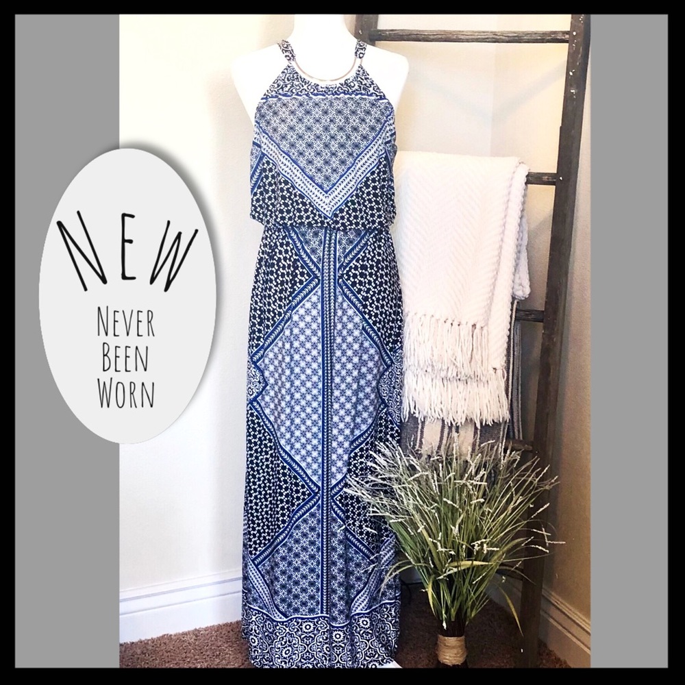 Slimming Maxi Dress